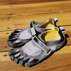 Vibram fivefingers shoes sz 41